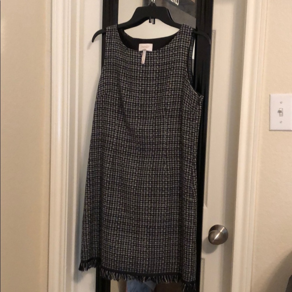 Laundry LA Business Dress